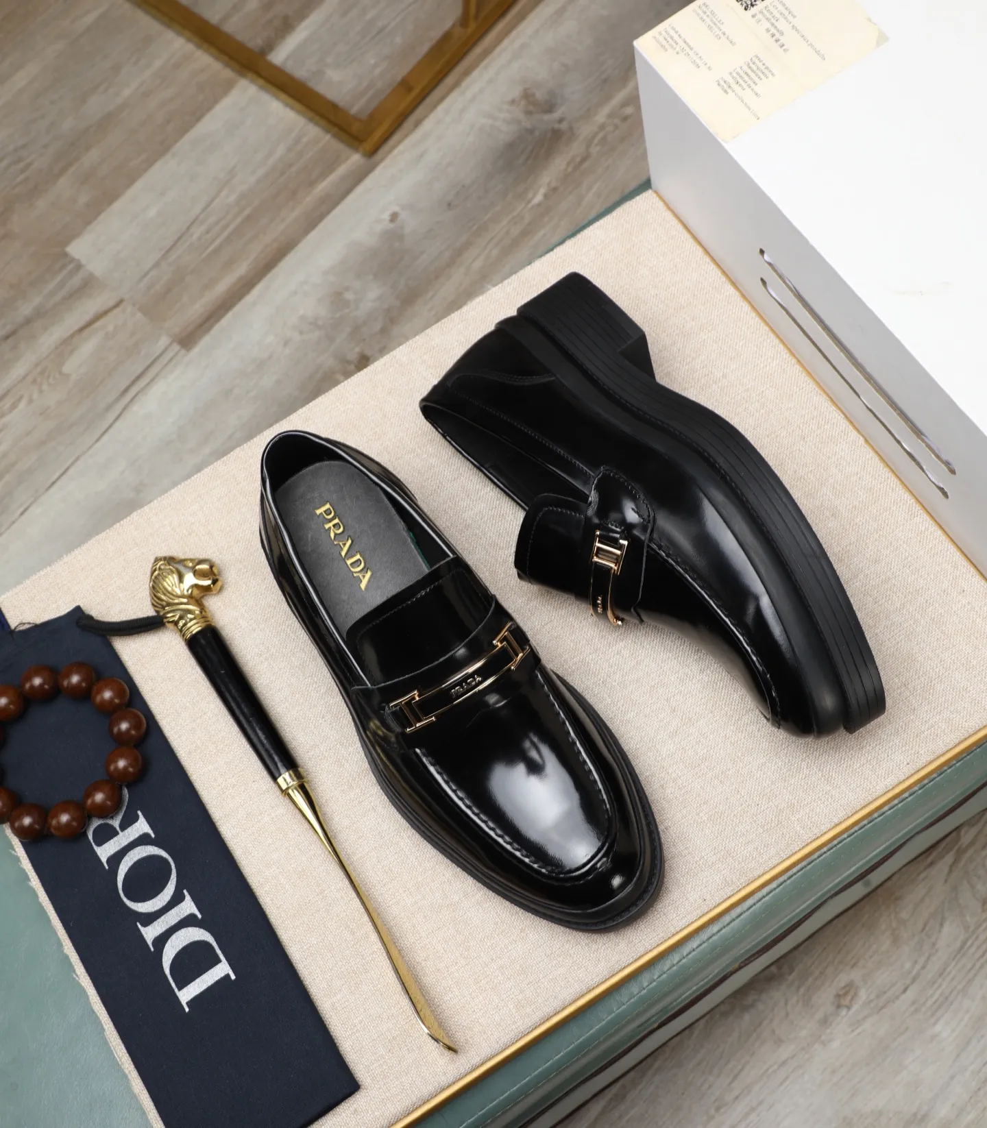 Men's men's shoes 💰540 (water-dyed cow leather) 📛📛PRADA high-end counter's latest formal business leather shoes 👔original and highest quality! Imported from Italy 🇮🇹 first-layer calfskin fabric ➕ cowhide lining Original outsole Formal size: 38➖44 (45 customized)